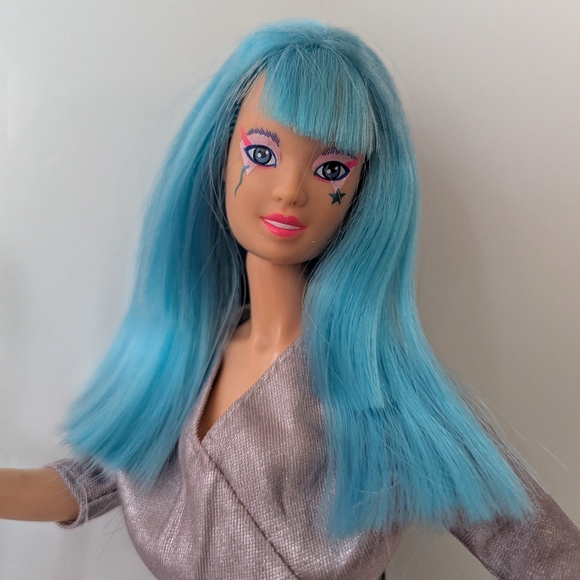 Vintage Jem And The Holograms Aja Doll - Picture 3 of 6